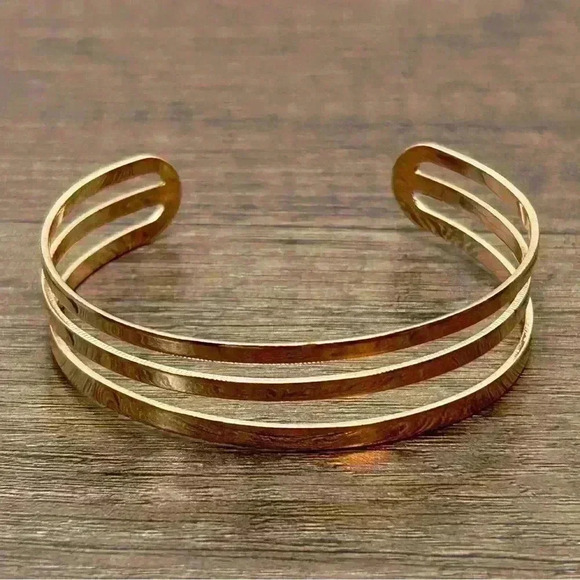 Rose Gold Tone Cuff Bangle Bracelet - Picture 1 of 3